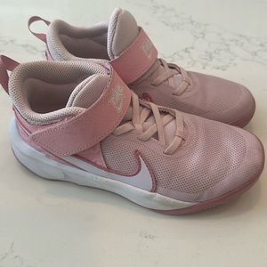Girls Nike basketball shoes